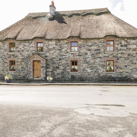 An Maide Ban Cootehill Exterior foto