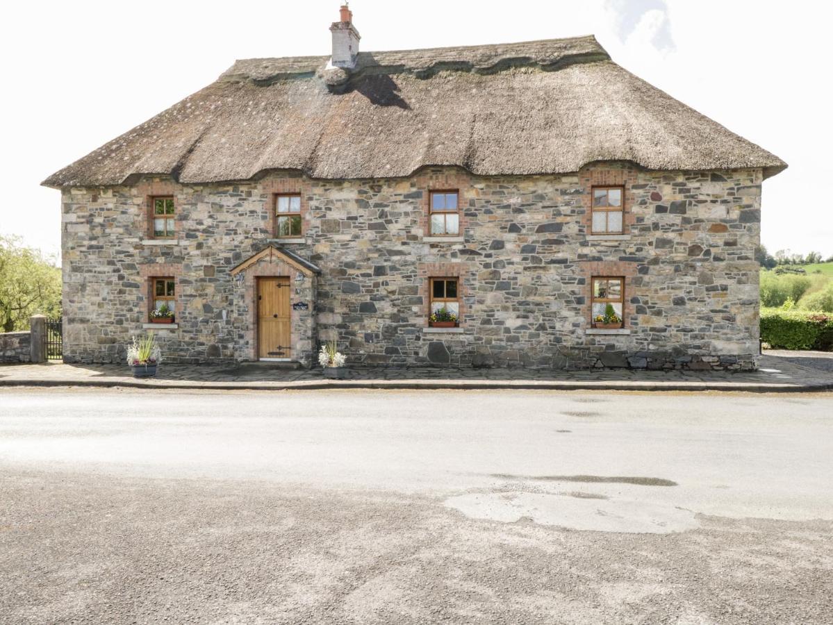An Maide Ban Cootehill Exterior foto