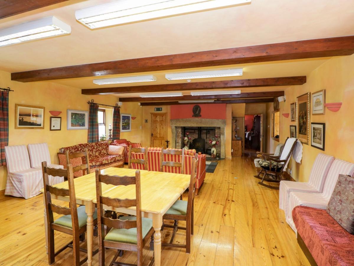 An Maide Ban Cootehill Exterior foto